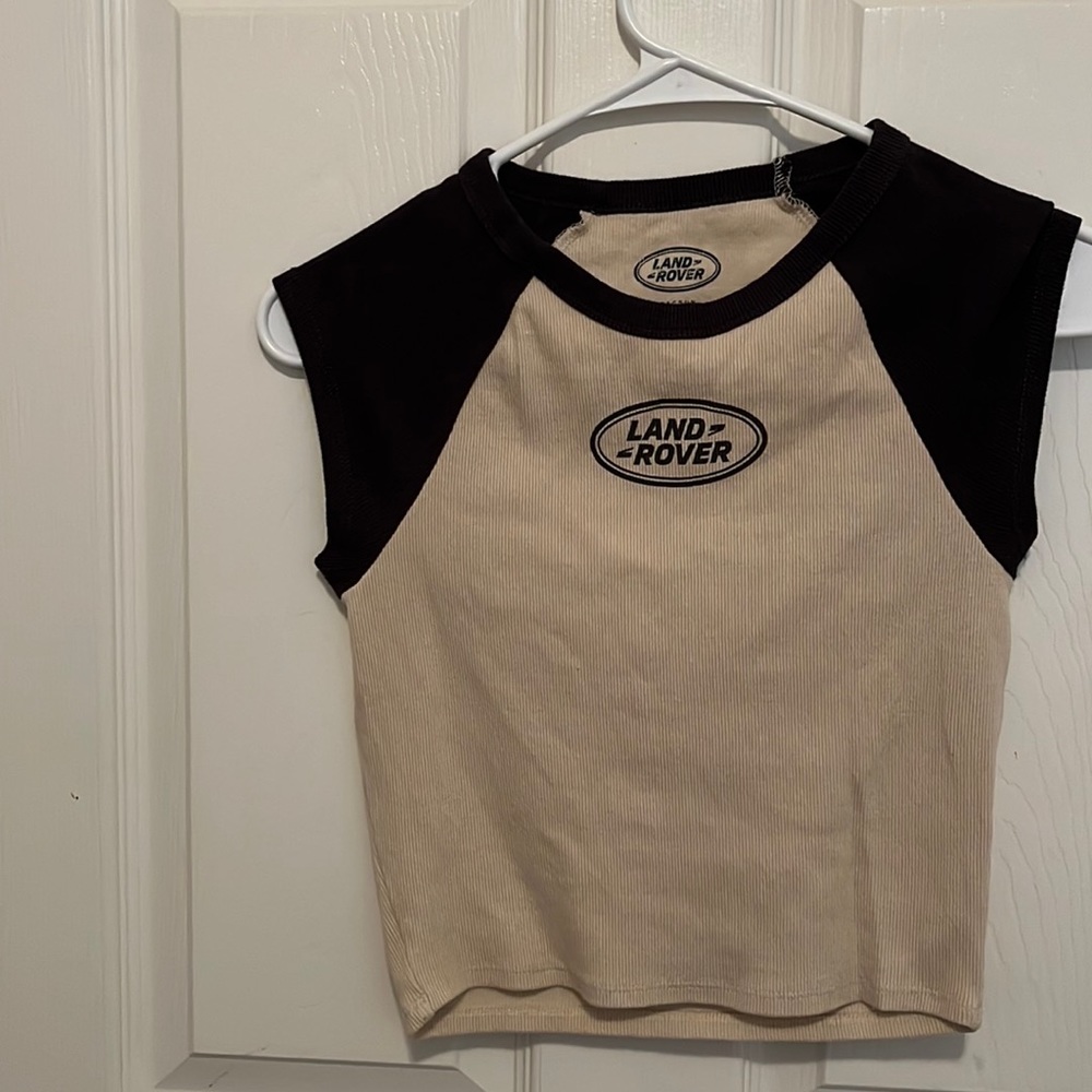 LAND ROVER TOP• HAVENT WORN